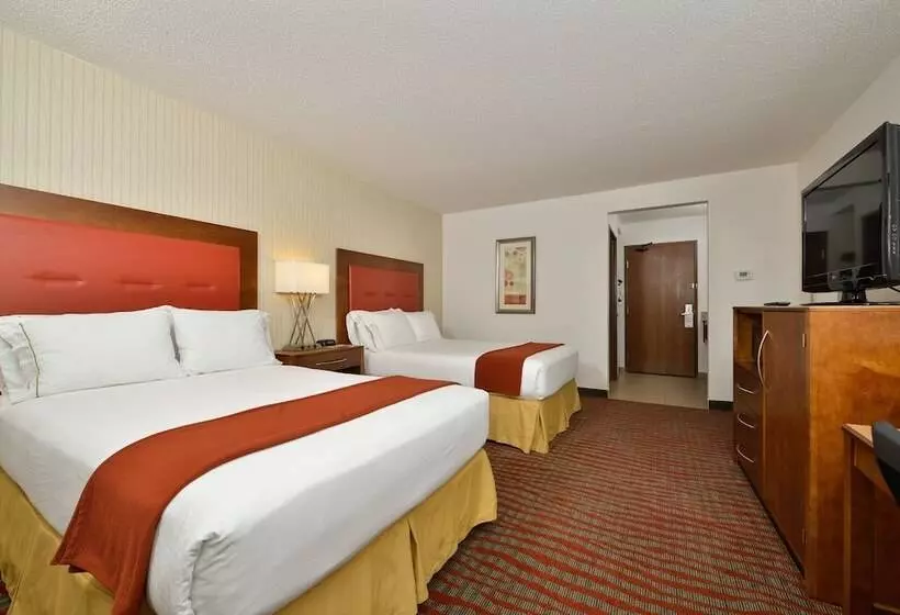 ２ダブルベッドのスタンダードルーム, Holiday Inn Express Boston Milford, An Ihg