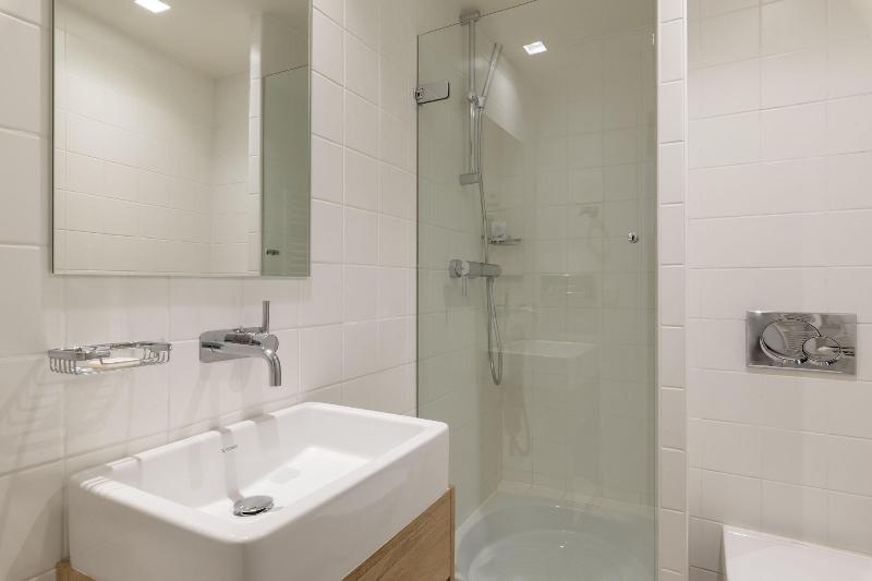 اتاق سوپریور با چشم‌انداز دریا, Ibis Kuwait Salmiya