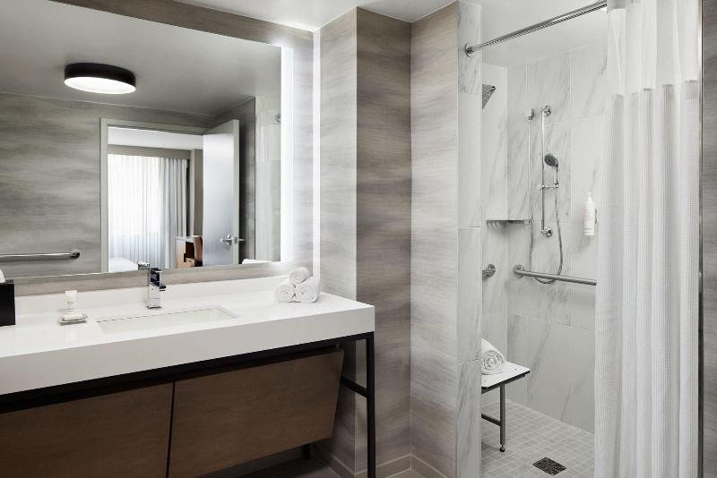 اتاق اجرایی, Ibis Kuwait Salmiya