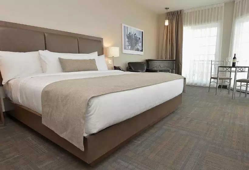 اتاق سوپریور با تخت بزرگ, Hôtel Et Pavillons Le Petit Manoir Du Casino