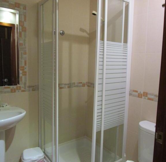 高级大房间, Louro