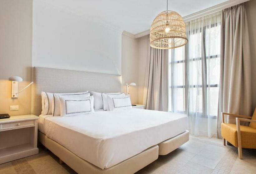 ジュニアスイート, Melia Villaitana