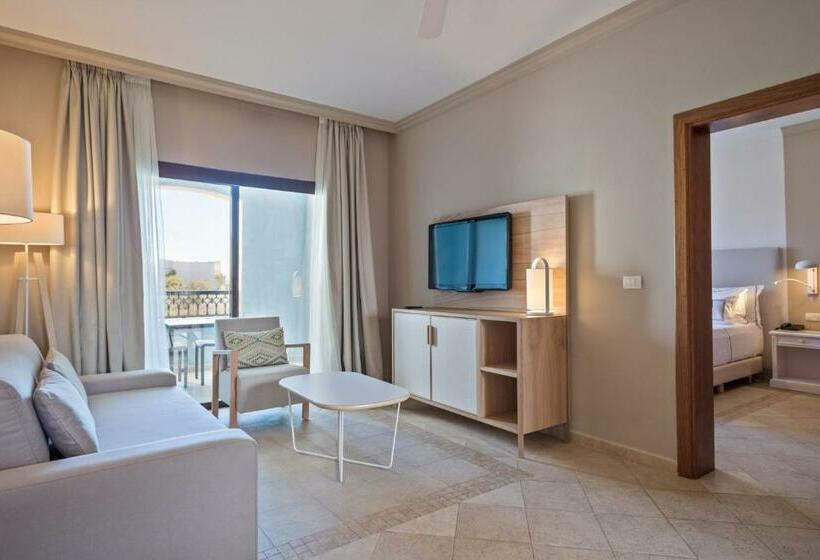 ジュニアスイート, Melia Villaitana