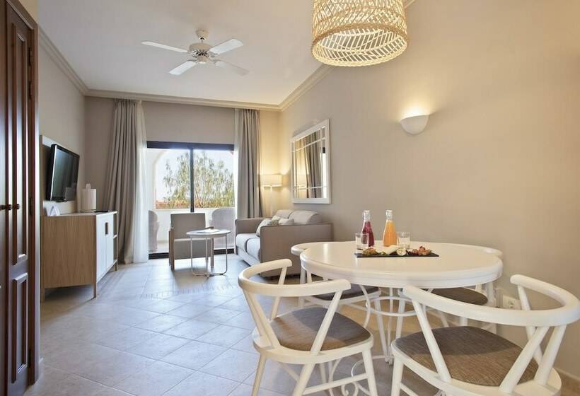 ジュニアスイート, Melia Villaitana