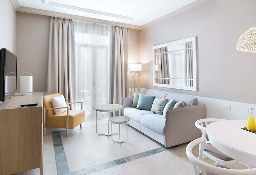 ジュニアスイート, Melia Villaitana