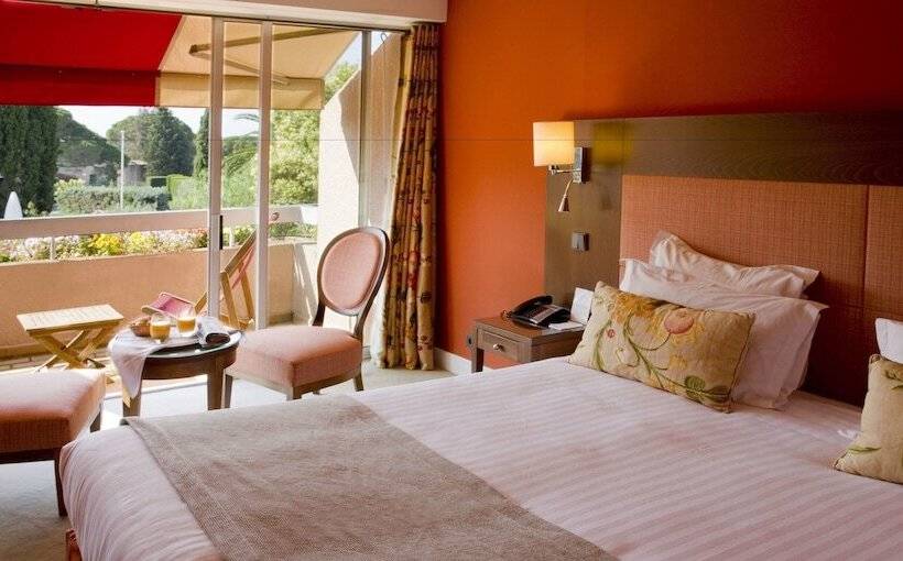 Номер Стандарт, Golf Hôtel De Valescure & Spa Nuxe