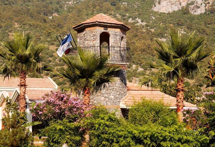 标准单人间, The Tower