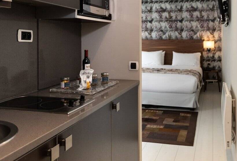 スタンダードスタジオ, Résidence & Spa Le Prince Régent