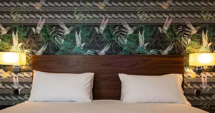 استودیوی استاندارد, Résidence & Spa Le Prince Régent