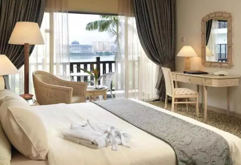 スイート, Mines Beach Resort