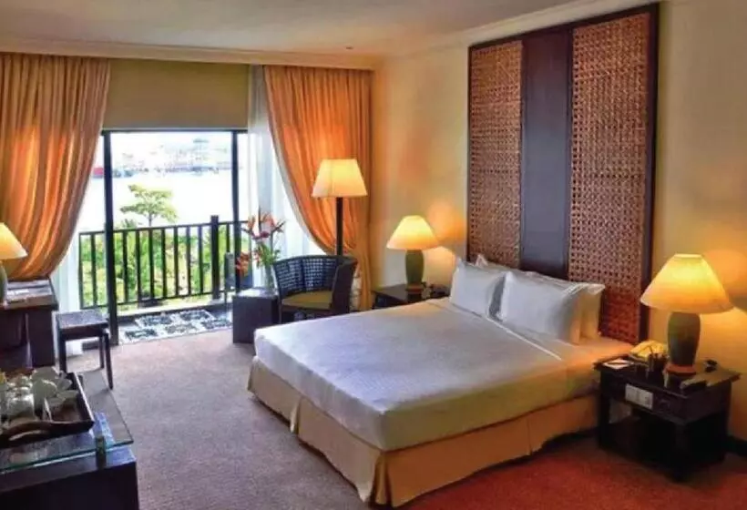 デラックスルーム, Mines Beach Resort