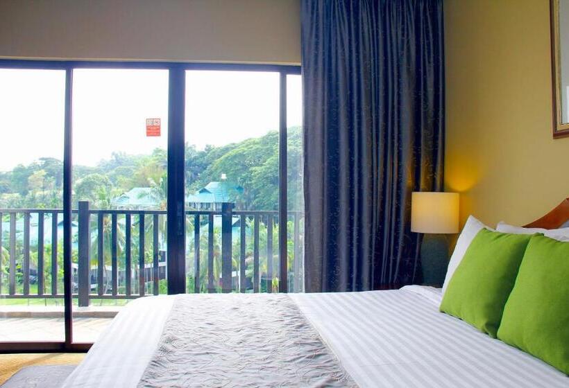 جناح, Mines Beach Resort