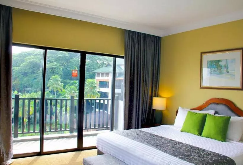 スイート, Mines Beach Resort