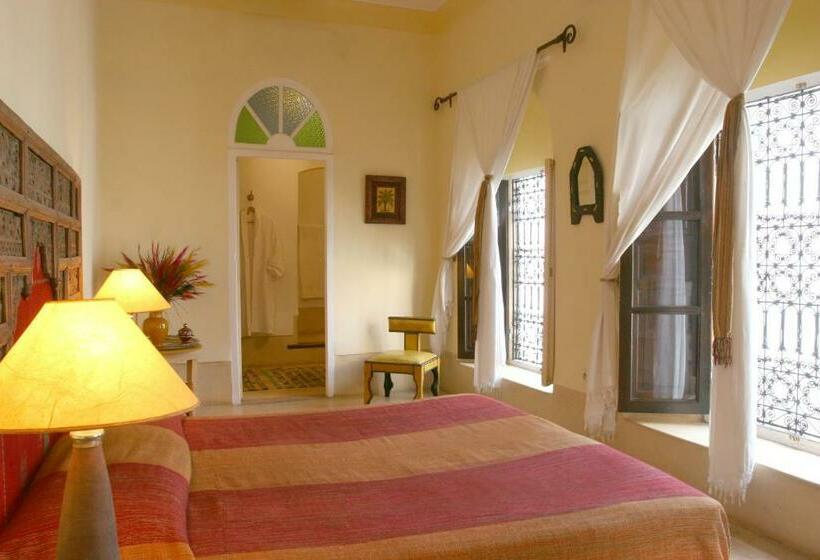 اتاق سوپریور, Riad Karmela