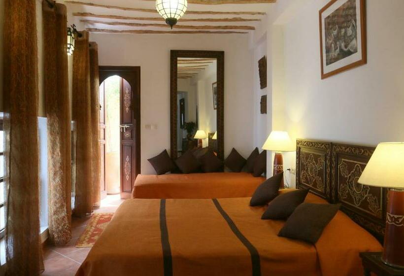 سوییت جونیور با بالکن, Riad Karmela