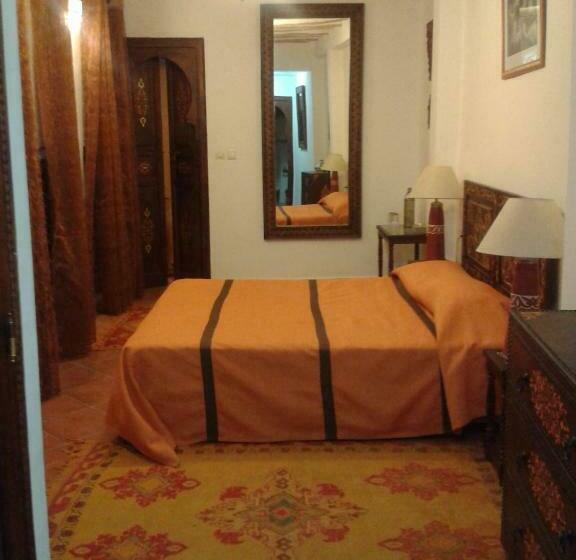 سوییت جونیور با بالکن, Riad Karmela