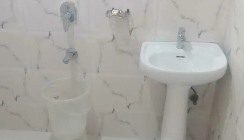 デラックスの４人部屋, Metro Inn