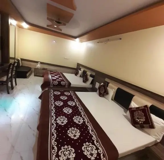 デラックスの４人部屋, Metro Inn