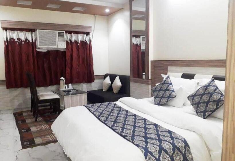 اتاق لوکس, Metro Inn