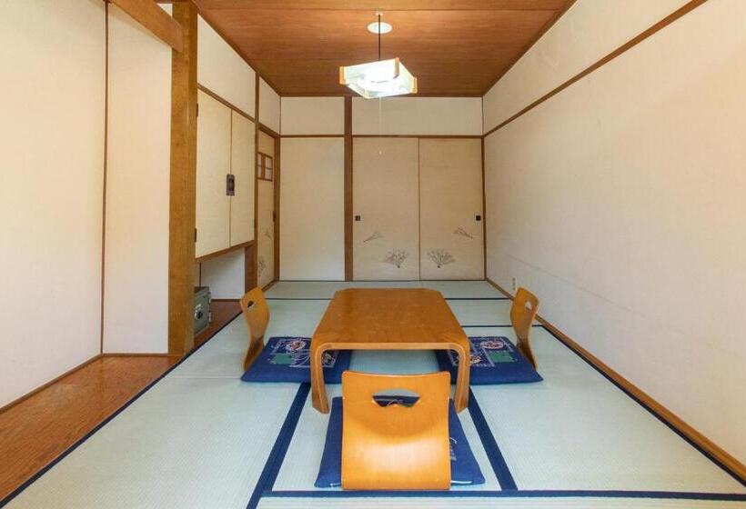 Номер Стандарт Трехместный, Tabist Hana Hotel Takinoya Aizu Yanaizu