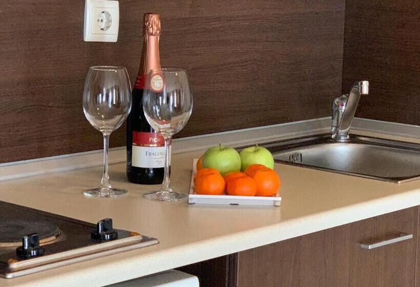 Студия Стандарт, Banderitsa Apartments With Kitchen & Bbq