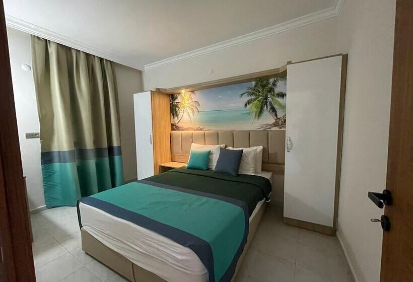 דירת חדר, Highlife Apartments