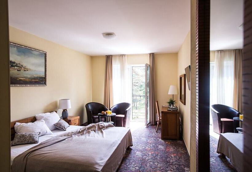 اتاق استاندارد, Baltvilla