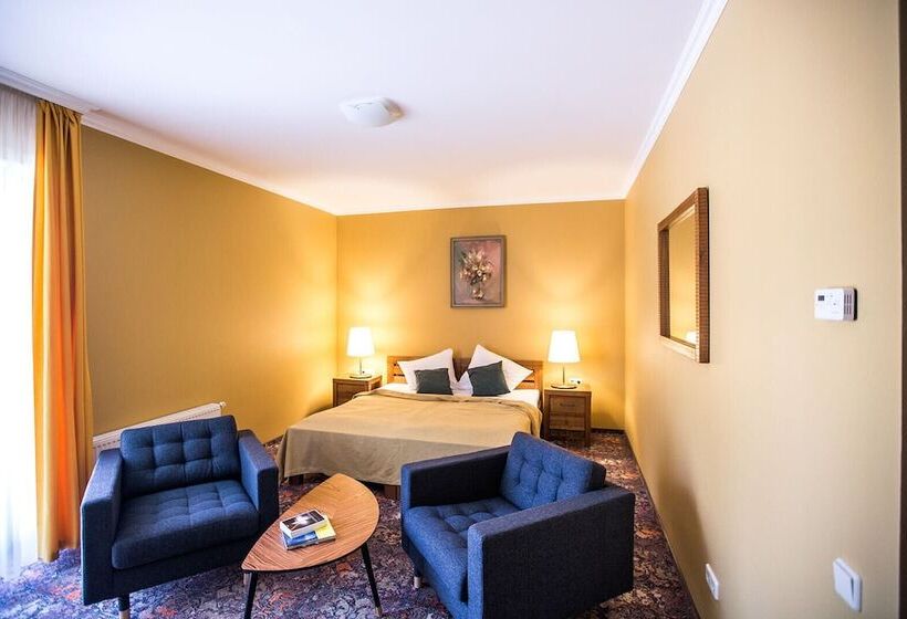 اتاق استاندارد, Baltvilla