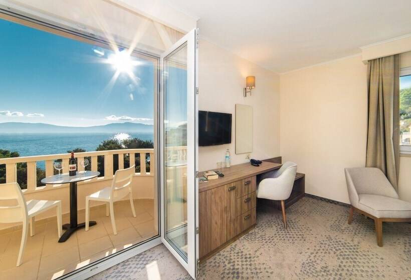 חדר דלוקס עם מרפסת נוף לים, Bella Vista