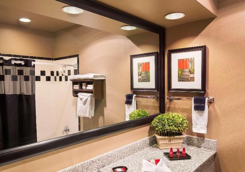 스위트 킹사이즈 침대, Best Western Premier Helena Great Northern