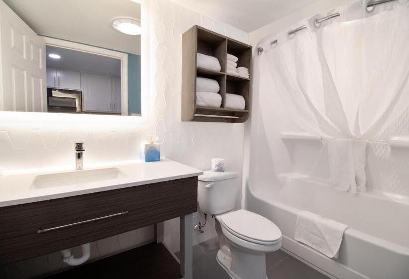 סוויטה נוף לים, Breakers Resort