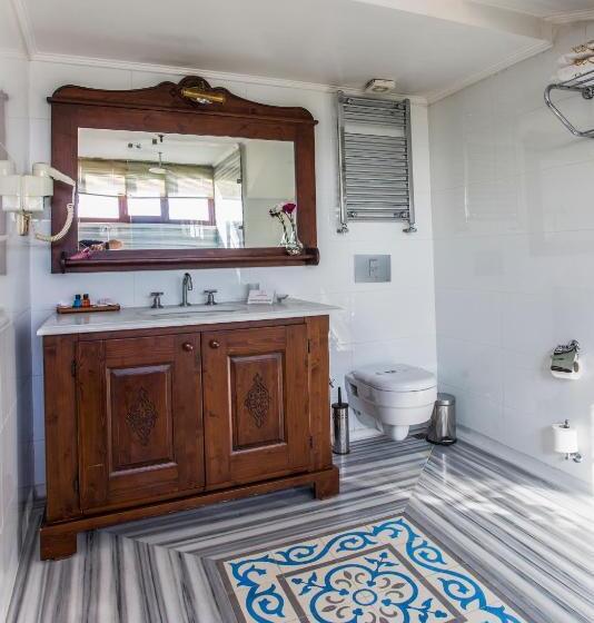 Standard Room with Balcony, Garden House Hotel   Special Class