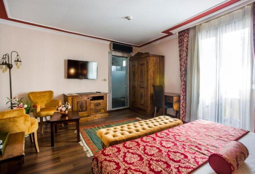 Superior Room King Size Bed, Garden House Hotel   Special Class