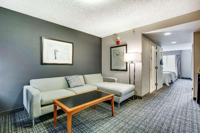 סוויטה, Hilton Garden Inn Louisville Airport