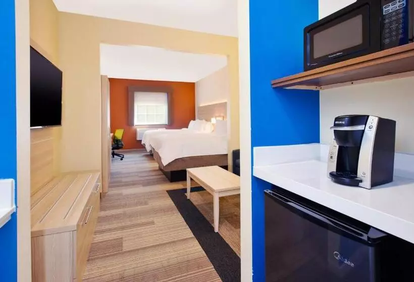 سوییت جونیور, Holiday Inn Express Absecon Atlantic City Area, An Ihg