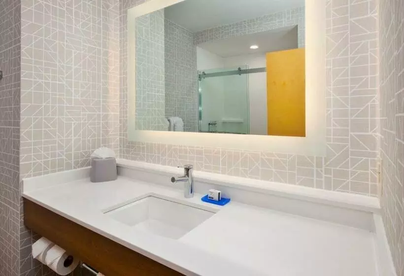 اتاق استاندارد با تخت بزرگ, Holiday Inn Express Absecon Atlantic City Area, An Ihg