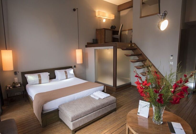 سوییت, Le Louvre Hotel & Spa