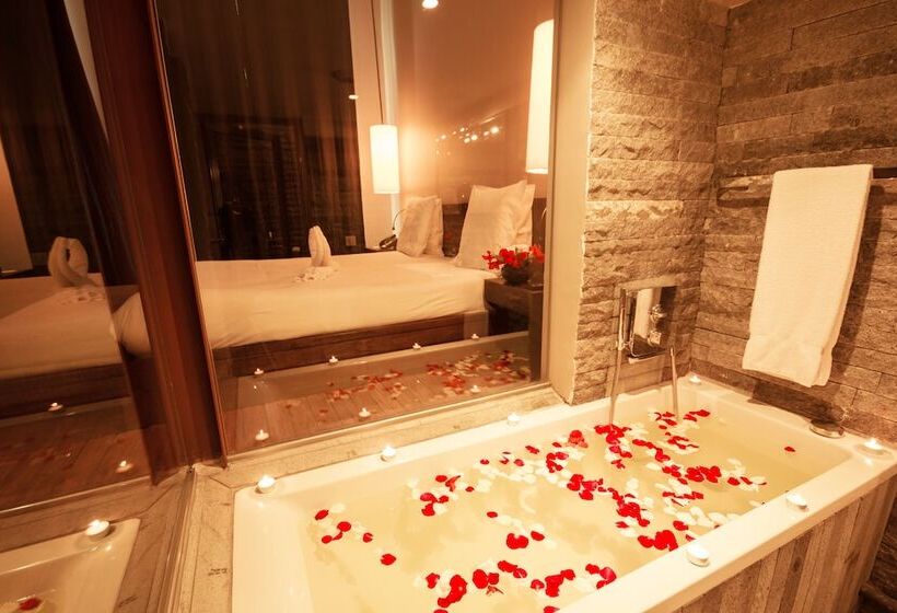 سوییت, Le Louvre Hotel & Spa