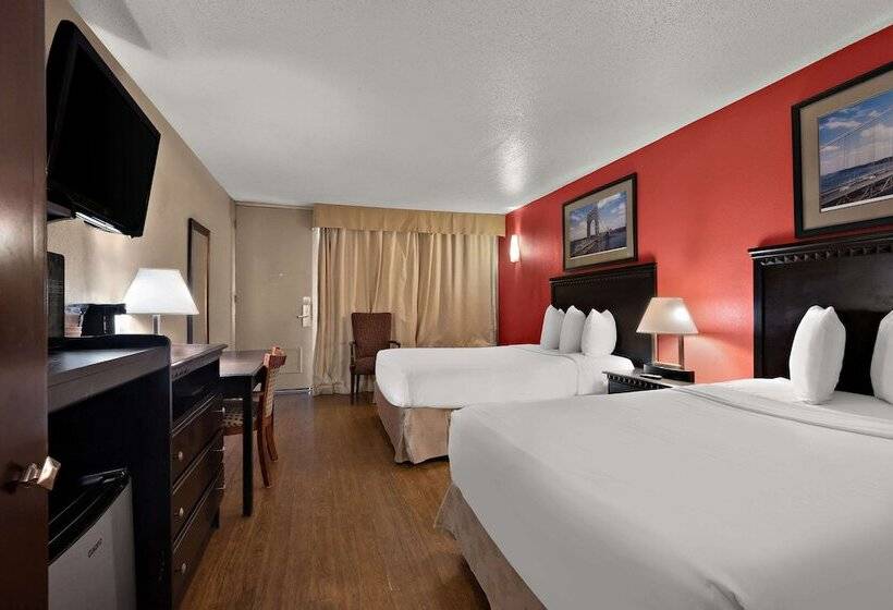 带2个双人床的标准工作室, Quality Inn Wayne Fairfield Area