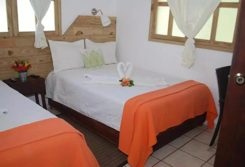 ファミリールーム, Rancho Constanza & Cabañas De La Montaña