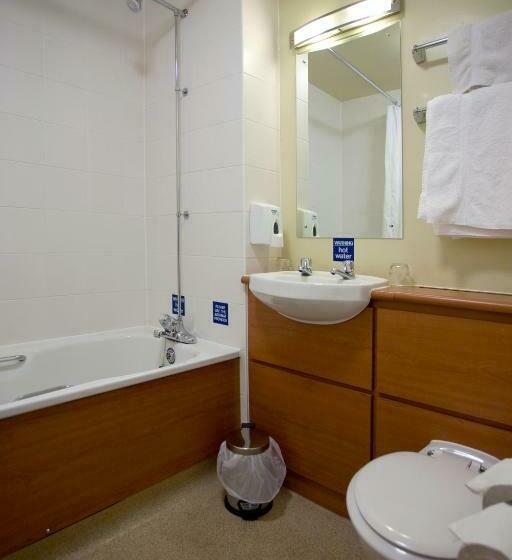 غرفة قياسية فردية, The Fairway