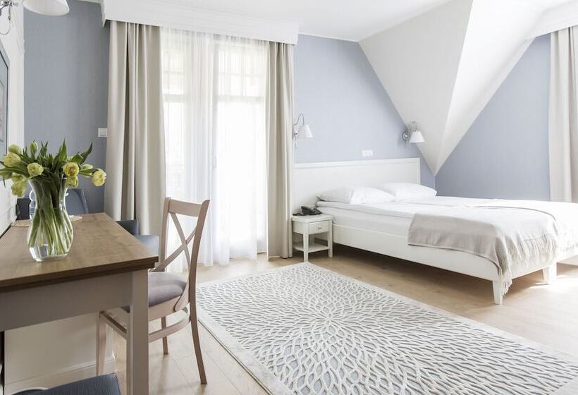 اتاق لوکس, Villa Baltica