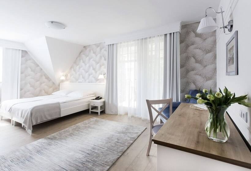 اتاق لوکس, Villa Baltica