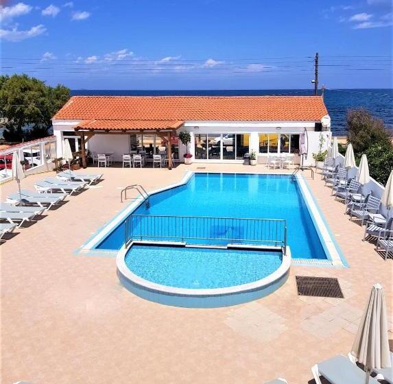 스탠다드 스튜디오, Kasapakis Hotel & Apartments