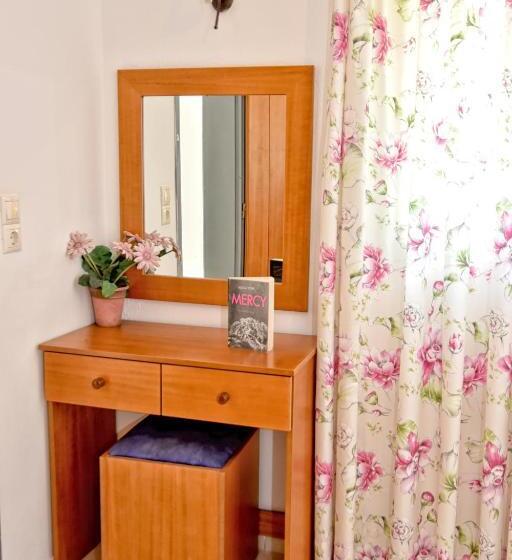 Семейные Апартаменты, Kasapakis Hotel & Apartments