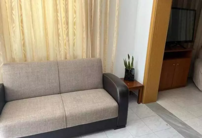 اتاق خانوادگی با چشم‌انداز باغ, Family House Faliraki Studios Apartments