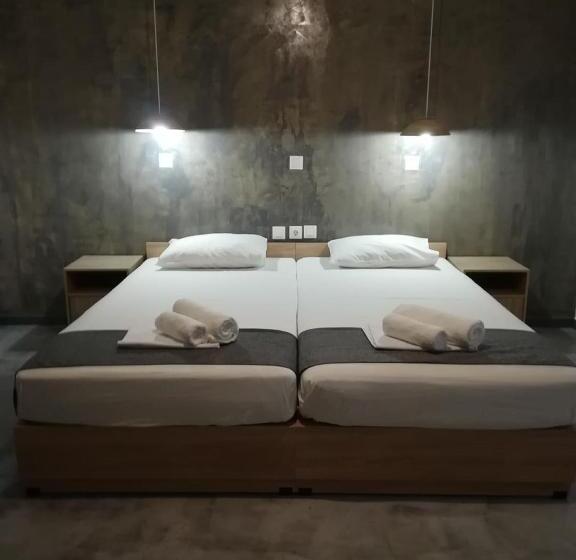 스탠다드 스튜디오, Family House Faliraki Studios Apartments