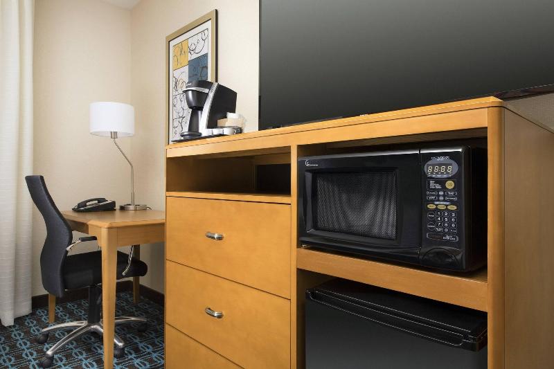 스탠다드 스튜디오 킹침대, Fairfield Inn & Suites Washington Dc