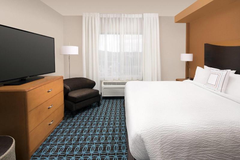 스탠다드 스튜디오 킹침대, Fairfield Inn & Suites Washington Dc
