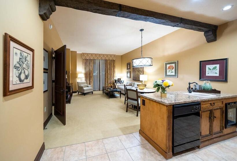 Люкс, Granduca Houston